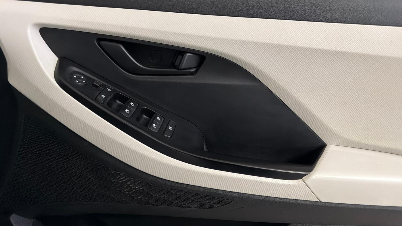 2023 Hyundai Creta EX 1.5 DIESEL, Diesel, Manual, 37,327 km, Driver Side Door Panels Control