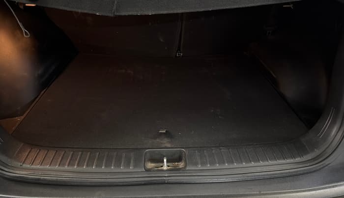 2023 Hyundai Creta EX 1.5 DIESEL, Diesel, Manual, 37,327 km, Boot Inside