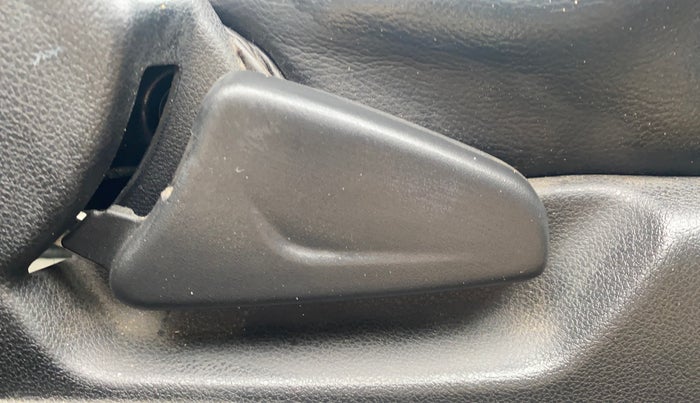 2018 Renault Kwid RXT 1.0 AMT (O), Petrol, Automatic, 25,925 km, Driver Side Adjustment Panel