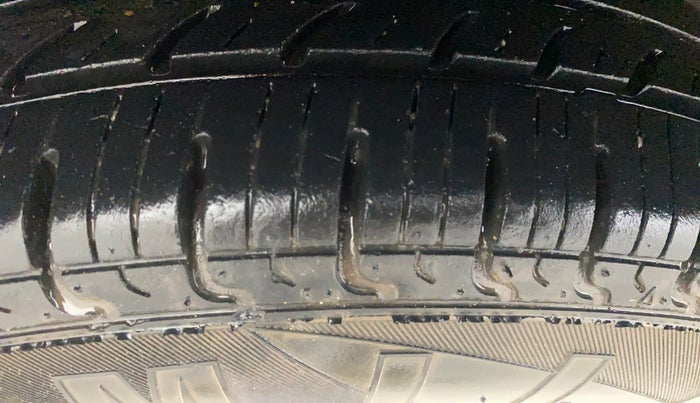 2018 Renault Kwid RXT 1.0 AMT (O), Petrol, Automatic, 25,925 km, Right Rear Tyre Tread