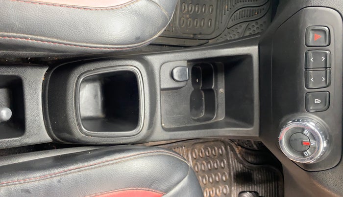 2018 Renault Kwid RXT 1.0 AMT (O), Petrol, Automatic, 25,925 km, Gear Lever