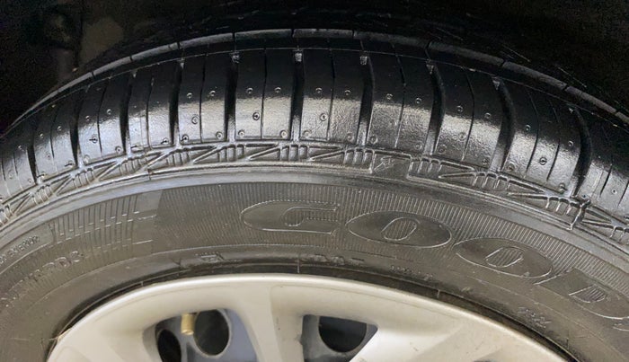 2018 Hyundai Grand i10 MAGNA 1.2 KAPPA VTVT, Petrol, Manual, 46,721 km, Right Rear Tyre Tread