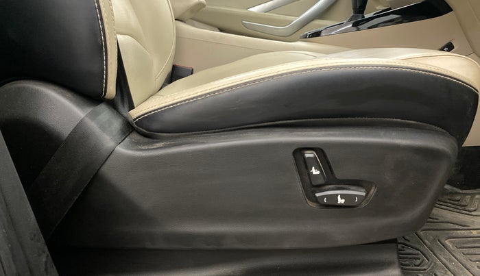 2021 MG HECTOR SHARP 1.5 DCT PETROL, Petrol, Automatic, 37,790 km, Driver Side Adjustment Panel