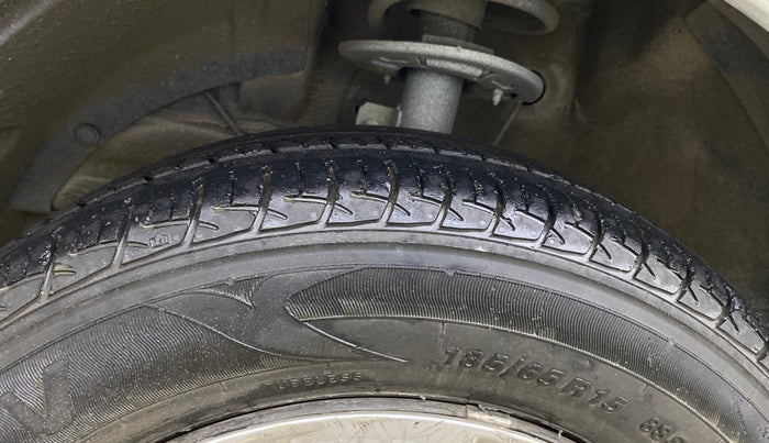 2018 Maruti Baleno DELTA PETROL 1.2, Petrol, Manual, 50,210 km, Left Front Tyre Tread