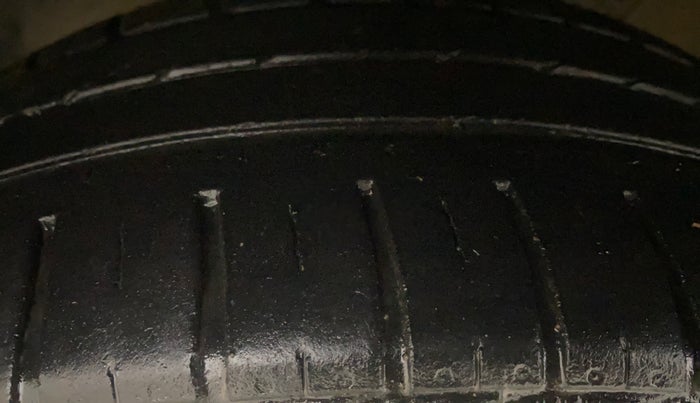 2015 Volkswagen Polo GT TSI AT, Petrol, Automatic, 74,694 km, Left Front Tyre Tread