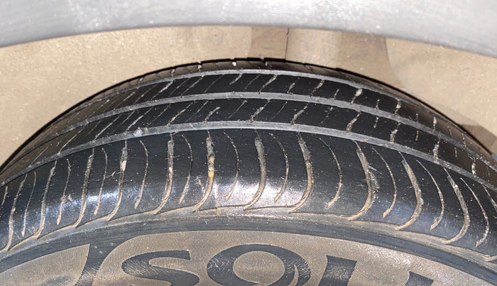 2016 Hyundai Creta S 1.6 PETROL, Petrol, Manual, 30,853 km, Left Rear Tyre Tread