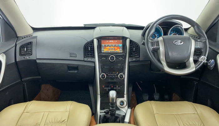 2018 Mahindra XUV500 W9, Diesel, Manual, 65,454 km, Dashboard