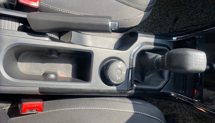 2024 Tata NEXON CREATIVE + SUNROOF 1.2 PETROL, Petrol, Manual, 38,659 km, Gear Lever