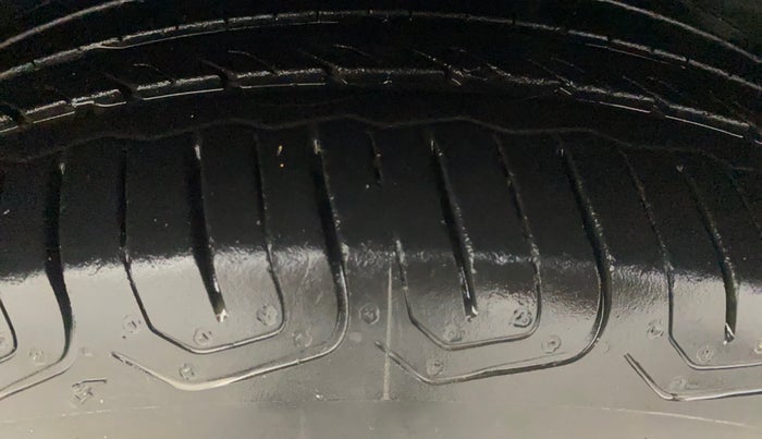 2024 Tata NEXON CREATIVE + SUNROOF 1.2 PETROL, Petrol, Manual, 38,659 km, Right Front Tyre Tread