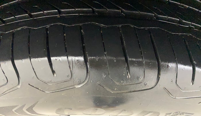 2024 Tata NEXON CREATIVE + SUNROOF 1.2 PETROL, Petrol, Manual, 38,659 km, Right Rear Tyre Tread