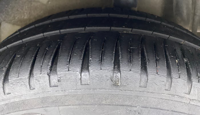 2014 Maruti Celerio VXI AGS, Petrol, Automatic, 89,083 km, Left Rear Tyre Tread