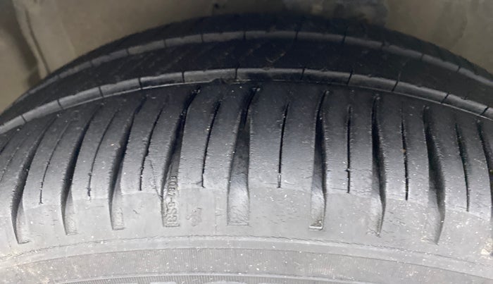 2014 Maruti Celerio VXI AGS, Petrol, Automatic, 89,083 km, Left Front Tyre Tread