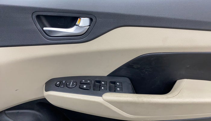 2021 Hyundai Verna SX 1.5 VTVT, Petrol, Manual, 63,756 km, Driver Side Door Panels Control