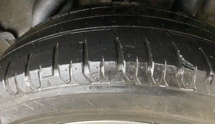 2021 Hyundai Verna SX 1.5 VTVT, Petrol, Manual, 63,756 km, Left Rear Tyre Tread