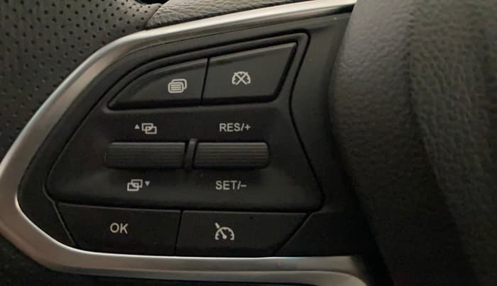 2025 MG HECTOR PLUS SHARP PRO 1.5 TURBO MT 7 STR, Petrol, Manual, 1,516 km, Adaptive Cruise Control