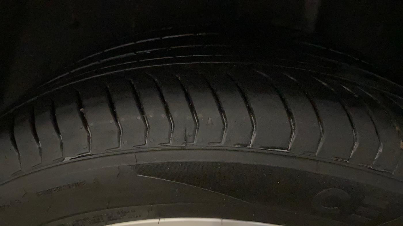 2025 MG HECTOR PLUS SHARP PRO 1.5 TURBO MT 7 STR, Petrol, Manual, 1,516 km, Left Rear Tyre Tread