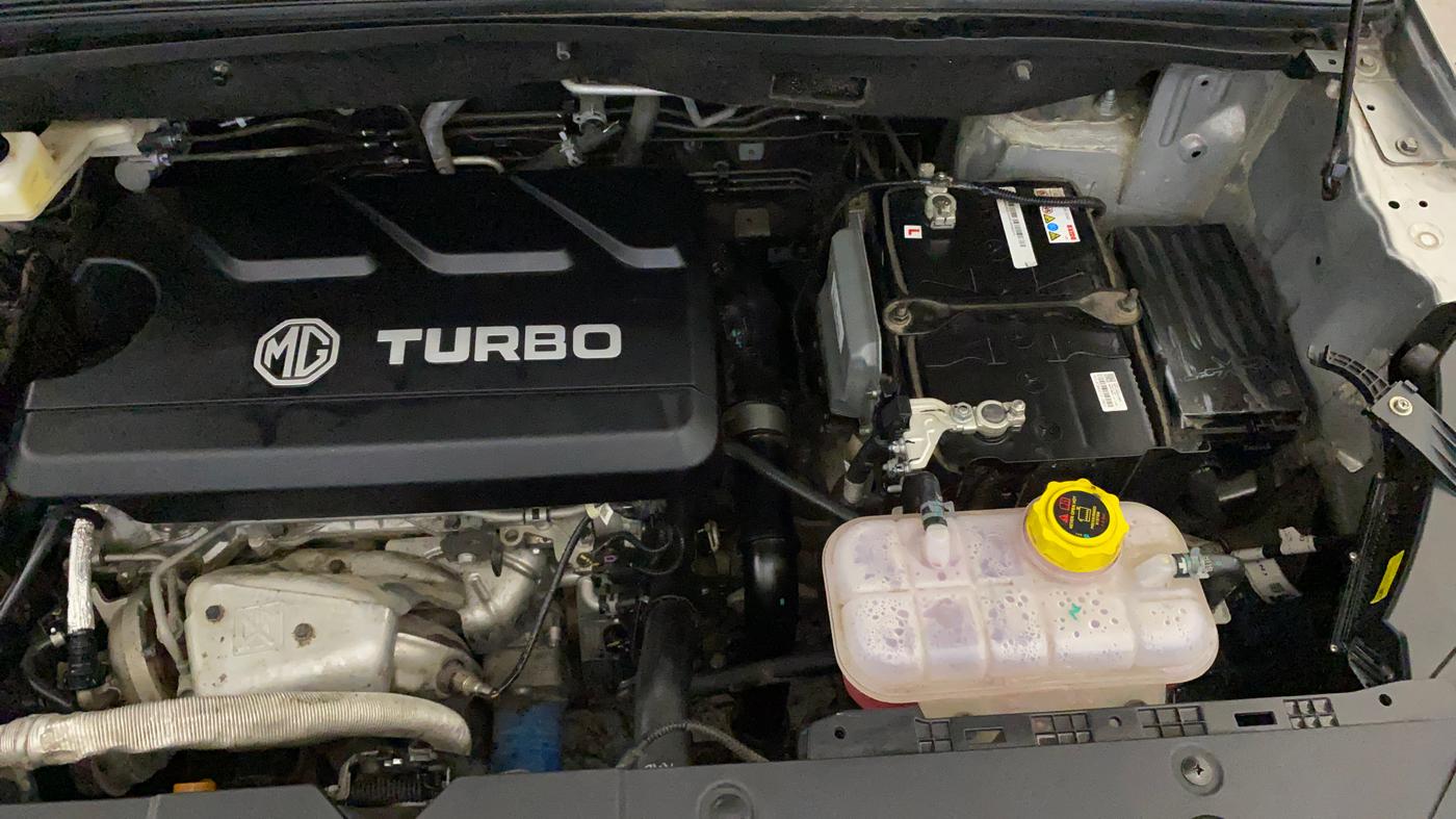 2025 MG HECTOR PLUS SHARP PRO 1.5 TURBO MT 7 STR, Petrol, Manual, 1,516 km, Engine View - Left