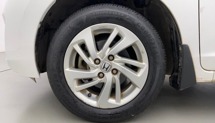 2016 Honda Jazz 1.2 V MT, Petrol, Manual, 28,242 km, Left Front Wheel