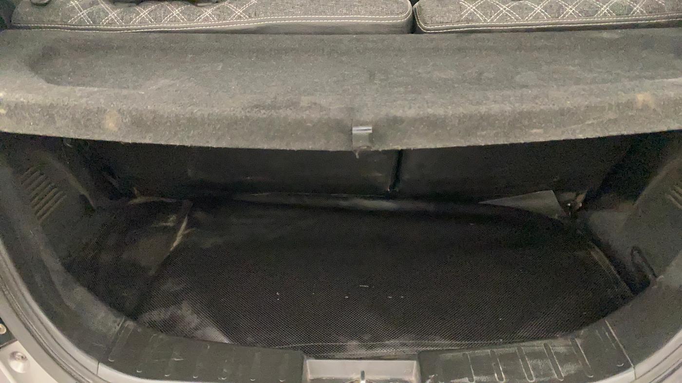 2015 Maruti Wagon R Stingray VXI, Petrol, Manual, 31,935 km, Boot Inside