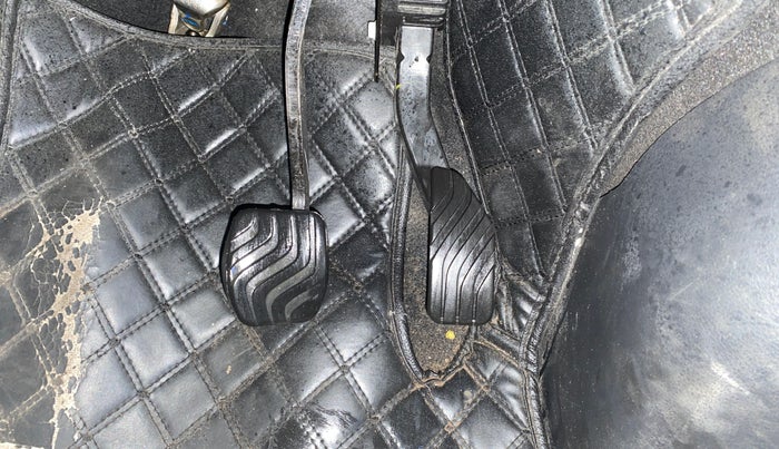 2024 Nissan MAGNITE  XE AMT EZ Shift, Petrol, Automatic, 33,642 km, Pedals