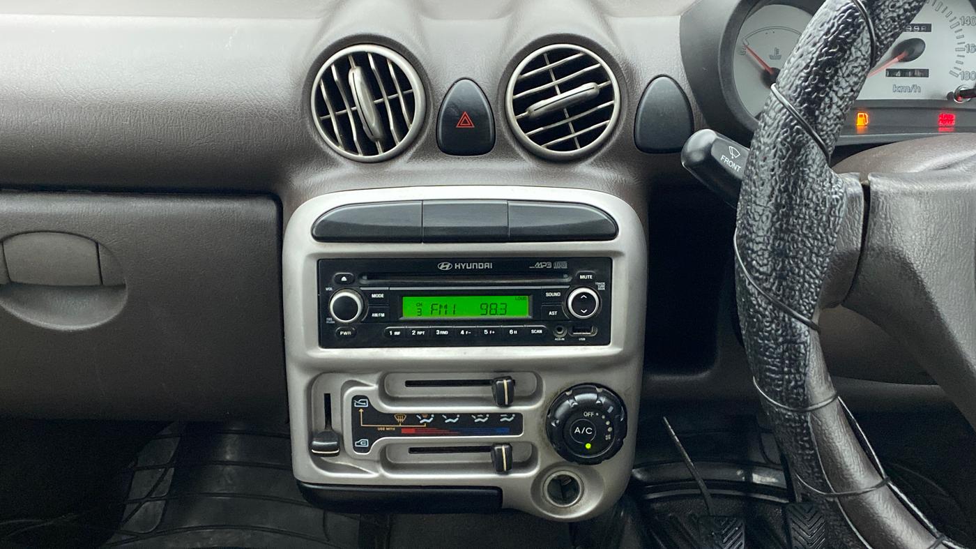 2012 Hyundai Santro Xing GLS PLUS AUDIO, Petrol, Manual, 1,04,398 km, Air Conditioner