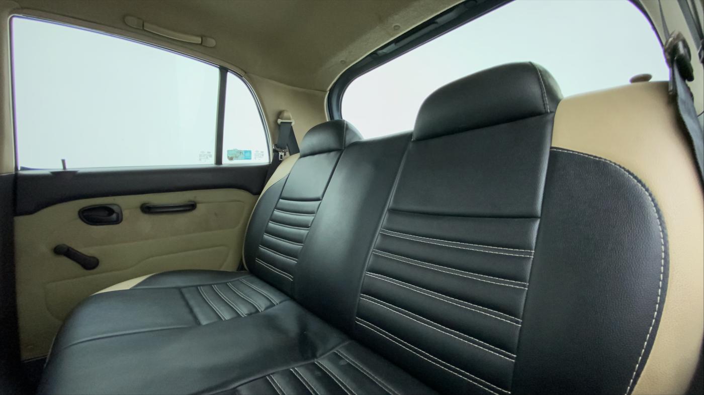 2012 Hyundai Santro Xing GLS PLUS AUDIO, Petrol, Manual, 1,04,398 km, Right Side Rear Door Cabin