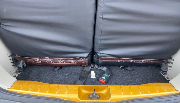 2020 Renault TRIBER RXZ AMT, Petrol, Automatic, 76,244 km, Boot Inside