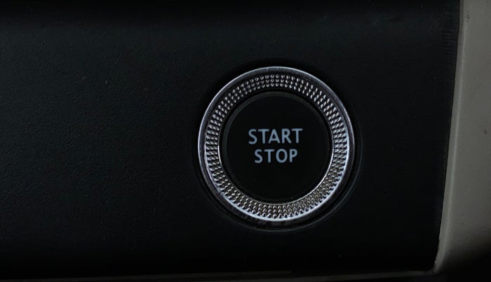 2020 Renault TRIBER RXZ AMT, Petrol, Automatic, 76,244 km, Keyless Start/ Stop Button