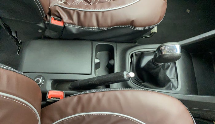 2020 Renault TRIBER RXZ AMT, Petrol, Automatic, 76,244 km, Gear Lever