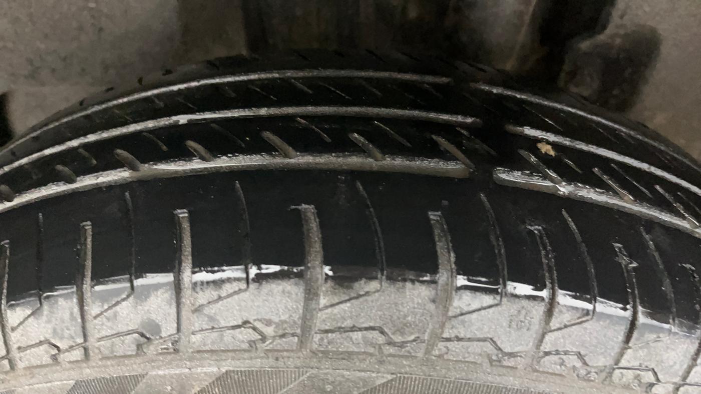 2020 Maruti Swift LXI, Petrol, Manual, 77,176 km, Left Rear Tyre Tread