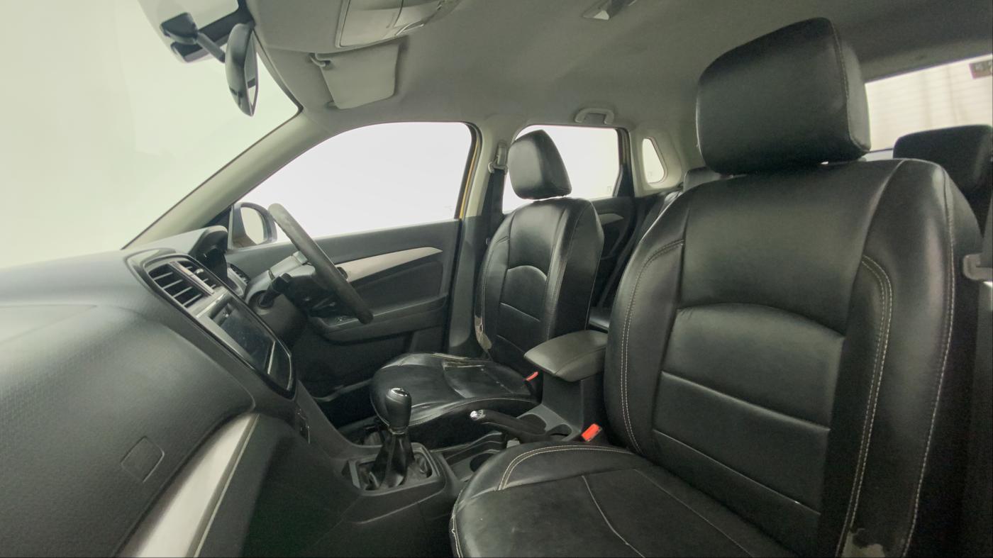 2016 Maruti Vitara Brezza ZDI PLUS DUAL TONE, Diesel, Manual, 91,184 km, Right Side Front Door Cabin