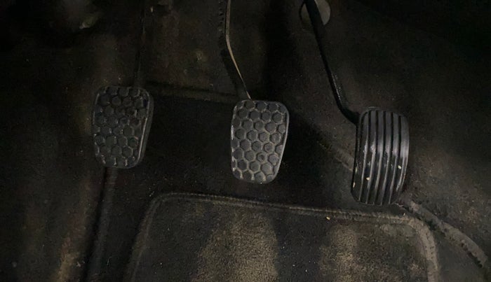 2022 Tata Tiago XT CNG, CNG, Manual, 74,109 km, Pedals