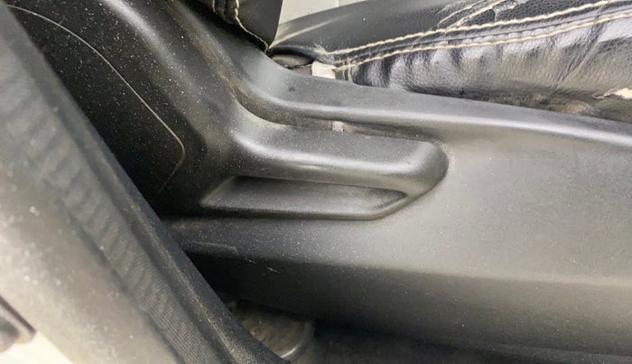 2022 Tata Tiago XT CNG, CNG, Manual, 74,109 km, Driver Side Adjustment Panel