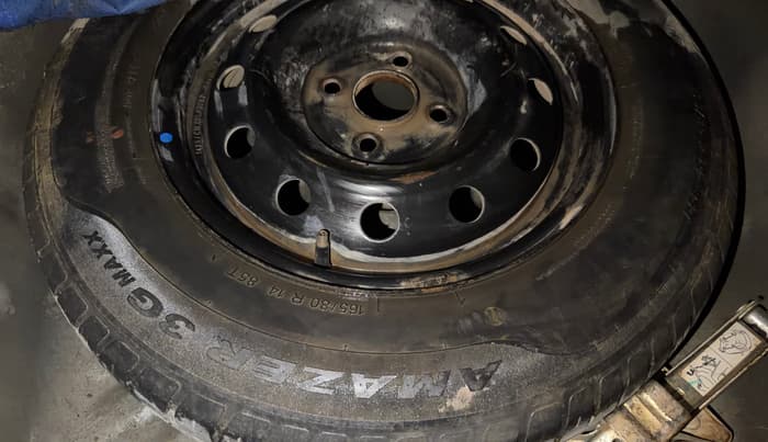 2022 Maruti Dzire VXI CNG, CNG, Manual, 66,663 km, Spare Tyre