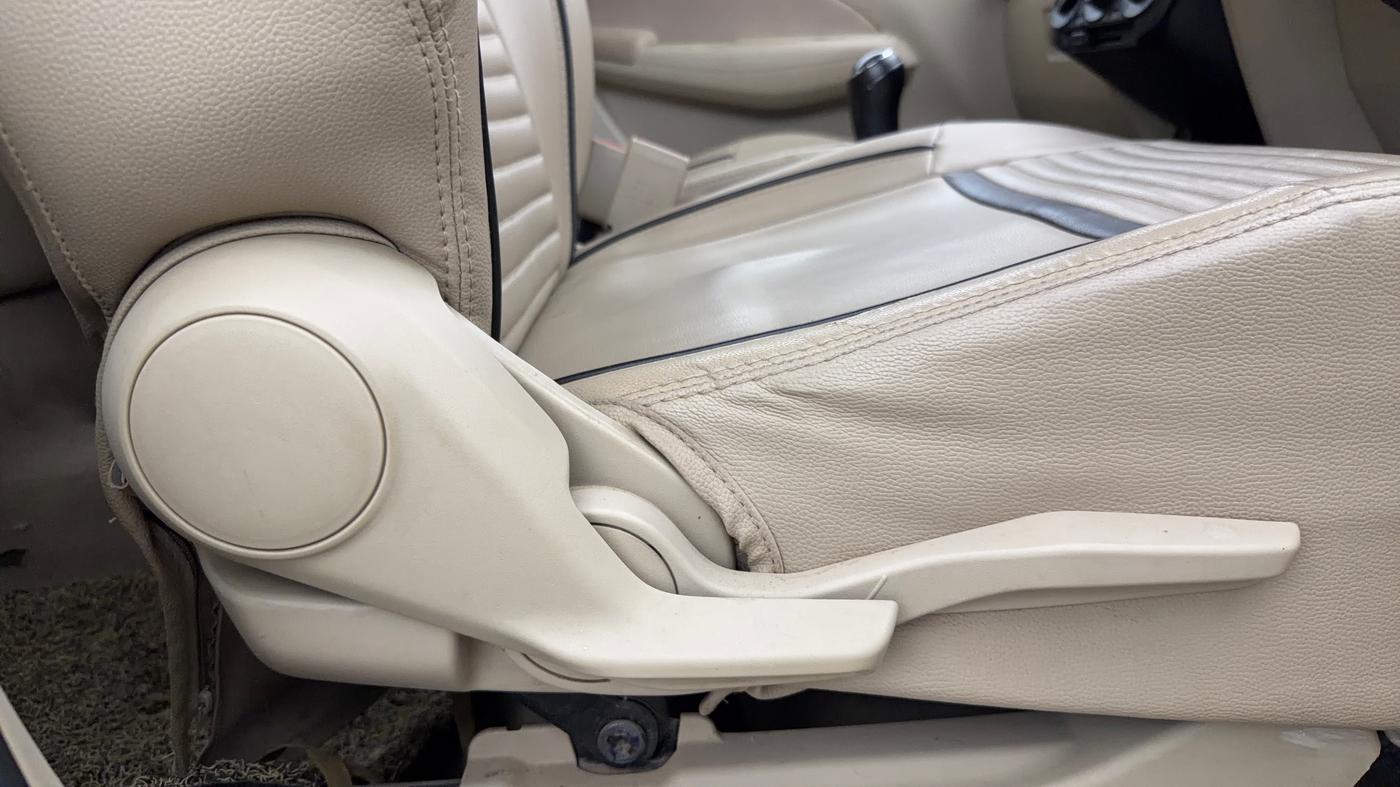 2022 Maruti Dzire VXI CNG, CNG, Manual, 66,663 km, Driver Side Adjustment Panel