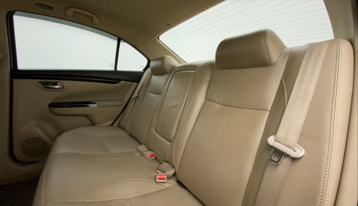 2017 Maruti Ciaz ALPHA 1.4 VVT, Petrol, Manual, 52,830 km, Right Side Rear Door Cabin