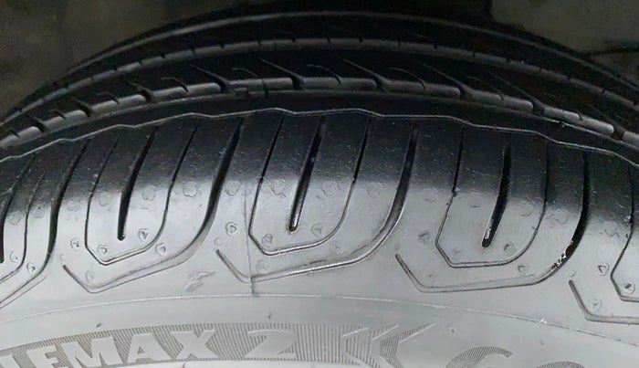 2012 Honda City 1.5L I-VTEC V MT, Petrol, Manual, 1,08,338 km, Right Front Tyre Tread