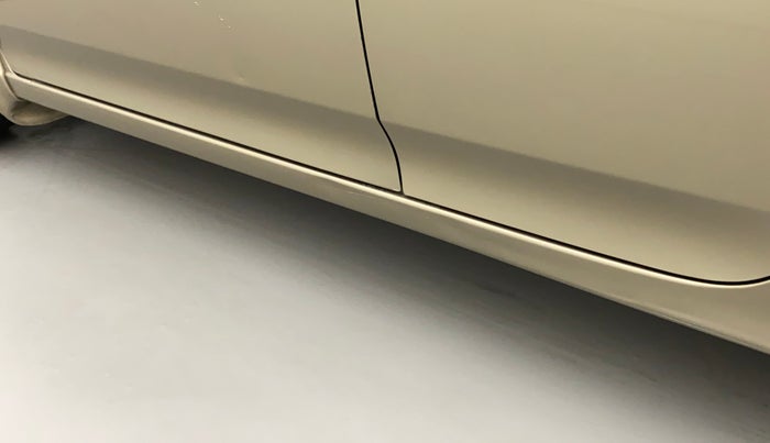 2012 Honda City 1.5L I-VTEC V MT, Petrol, Manual, 1,08,338 km, Left running board - Slightly dented