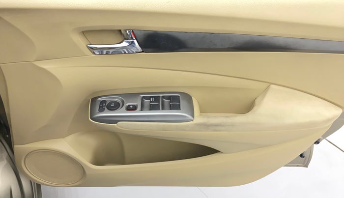 2012 Honda City 1.5L I-VTEC V MT, Petrol, Manual, 1,08,338 km, Driver Side Door Panels Control