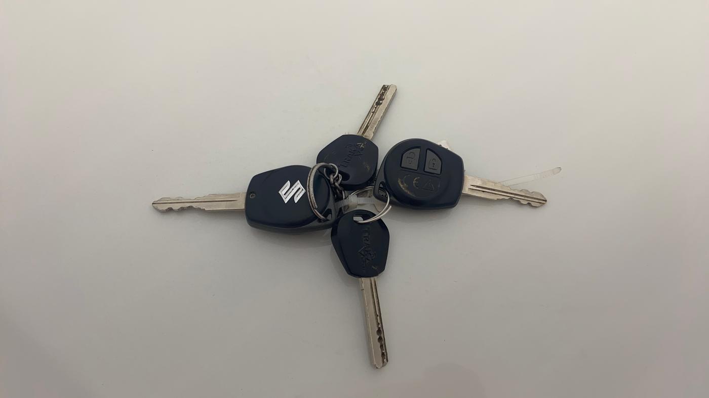 2020 Maruti Vitara Brezza LXI, Petrol, Manual, 41,402 km, Key Close Up