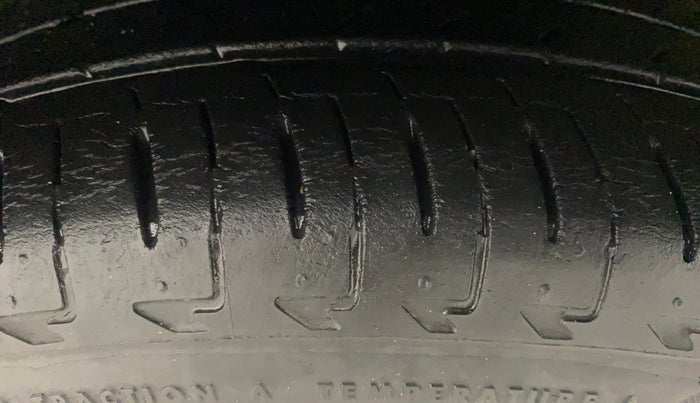 2018 Maruti IGNIS ZETA 1.2 AMT, Petrol, Automatic, 16,416 km, Right Front Tyre Tread