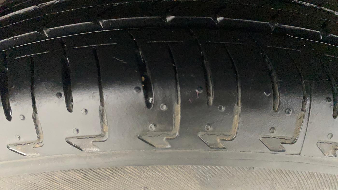 2018 Maruti IGNIS ZETA 1.2 AMT, Petrol, Automatic, 16,416 km, Right Rear Tyre Tread