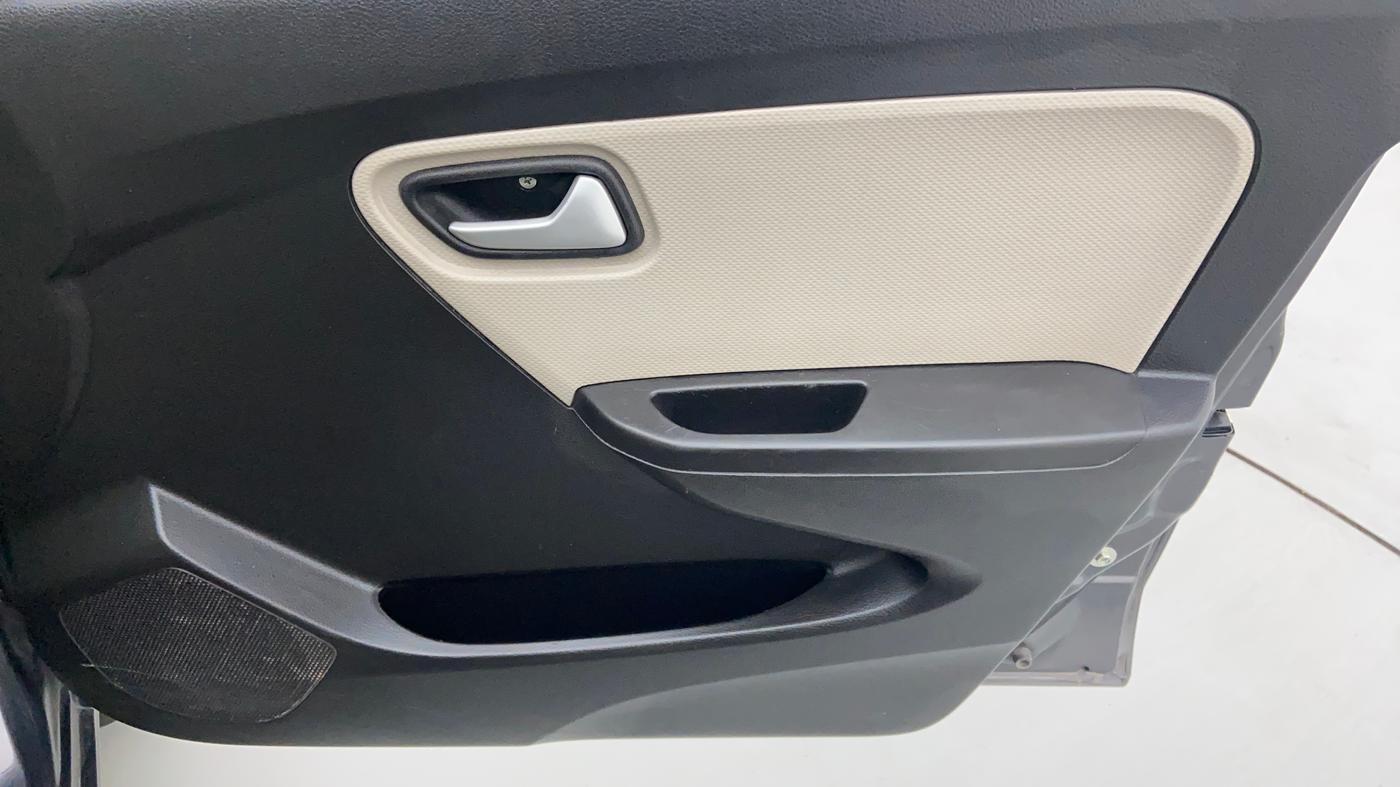 2022 Maruti Alto VXI, Petrol, Manual, 18,803 km, Driver Side Door Panels Control