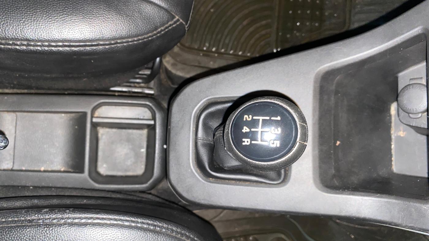 2019 Maruti New Wagon-R VXI 1.2, Petrol, Manual, 47,875 km, Gear Lever