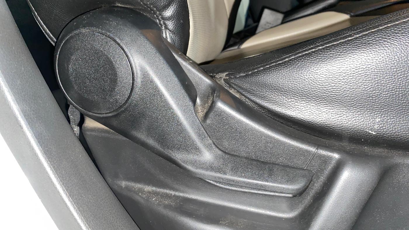 2019 Maruti New Wagon-R VXI 1.2, Petrol, Manual, 47,875 km, Driver Side Adjustment Panel