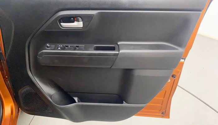 2021 Maruti New Wagon-R VXI (O) 1.0, Petrol, Manual, 6,549 km, Driver Side Door Panels Control