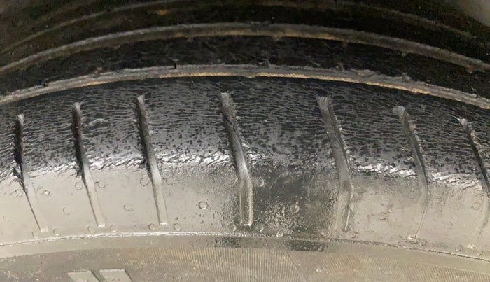 2021 Tata PUNCH ADVENTURE MT, Petrol, Manual, 60,168 km, Left Rear Tyre Tread