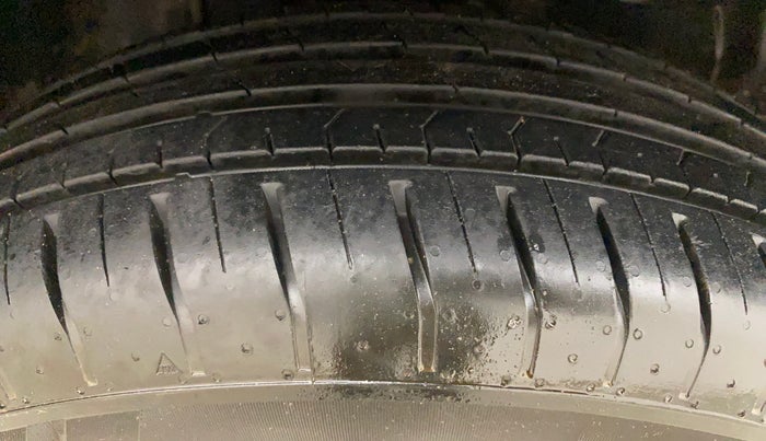 2021 Tata PUNCH ADVENTURE MT, Petrol, Manual, 60,168 km, Right Front Tyre Tread