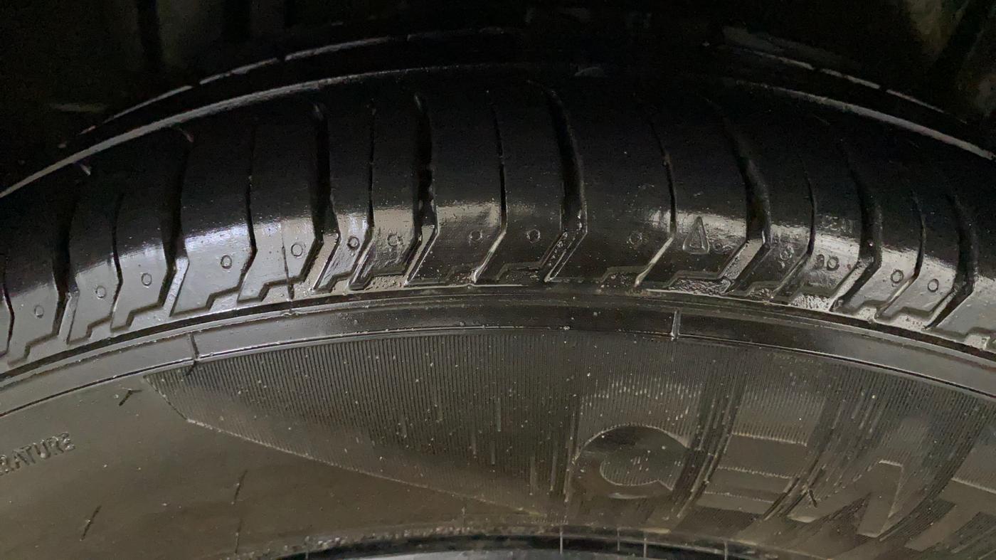 2020 Maruti XL6 ZETA AT, Petrol, Automatic, 85,410 km, Right Rear Tyre Tread