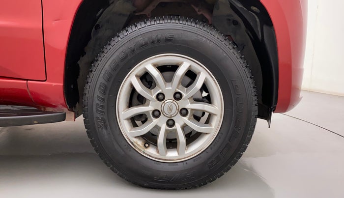 2017 Mahindra TUV300 T8, Diesel, Manual, 75,065 km, Right Front Wheel